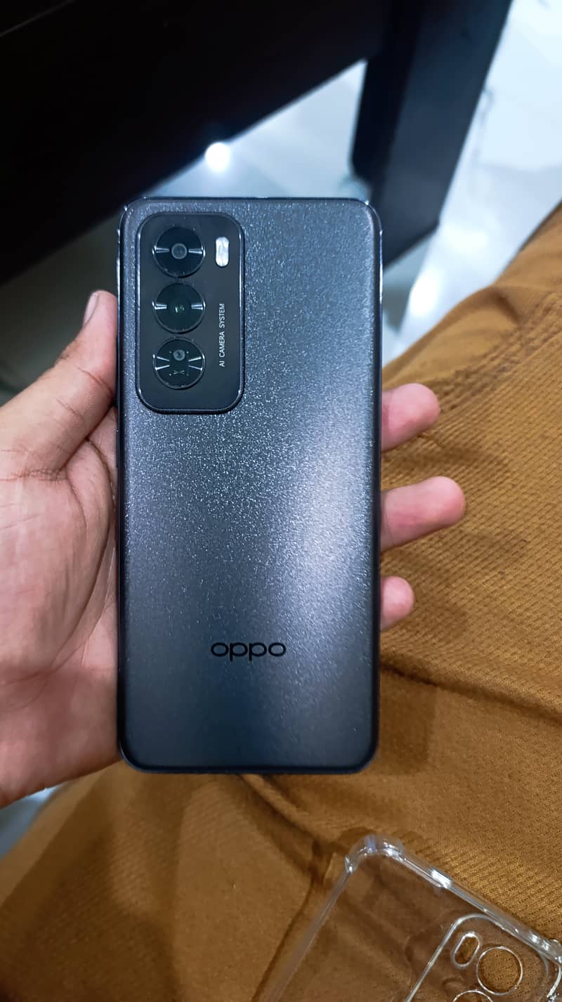 OPPO Reno 12     10/10  condition. 0