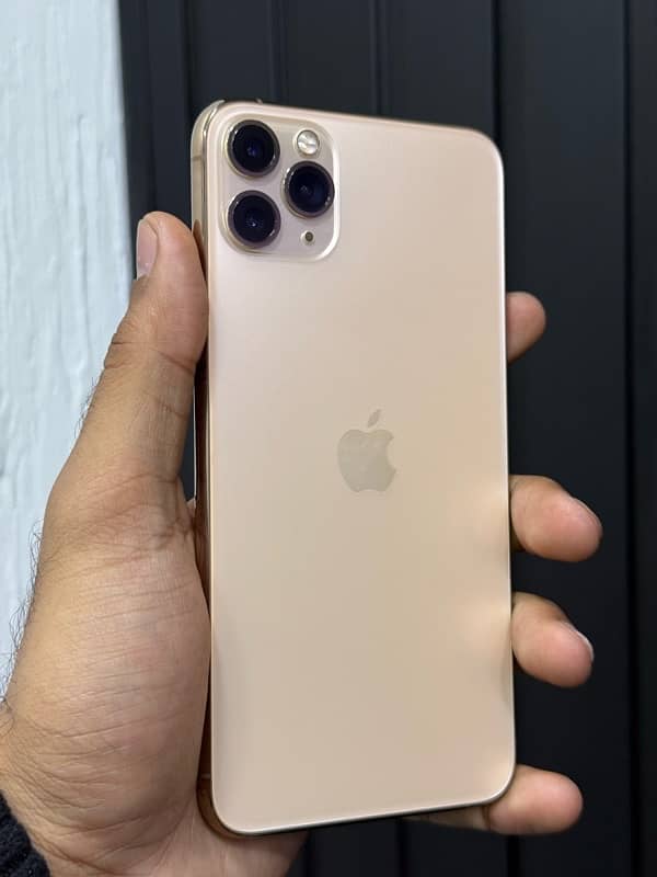 Iphone 11 pro max dual physical pta approved with box.  12 13 14 15 16 1