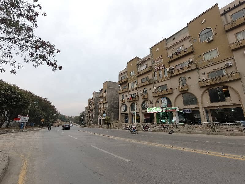 A Palatial Residence For On Excellent Location sale In Bahria Square Commercial Rawalpindi 2