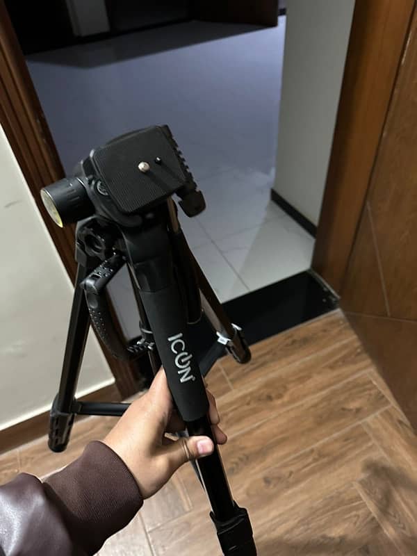 Icon Professional Tripod + Monopod 2