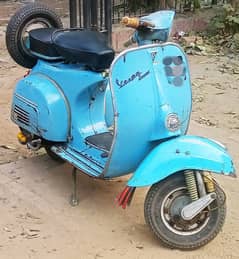 Vespa Scooter 1967 Model in Original Excellent Condition