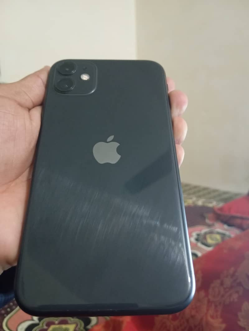 Apple iPhone 11 3