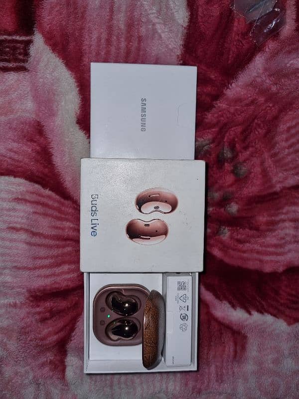 galaxy buds live 1