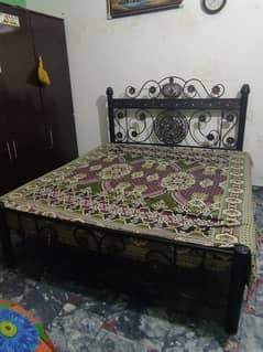 New iron bed King Size