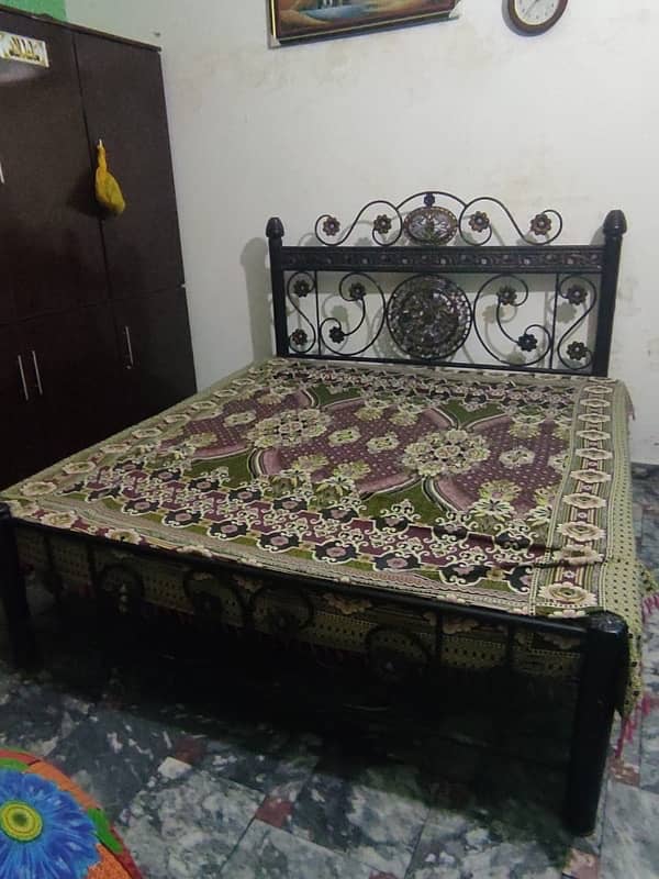 New iron bed King Size 0