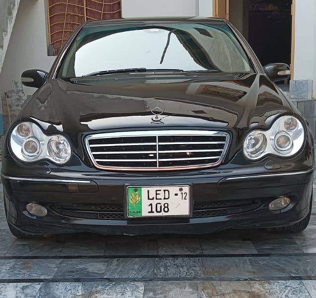 Mercedes C Class 2012 1