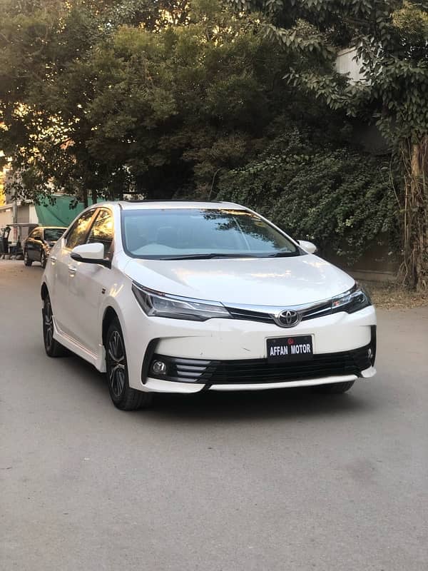 Toyota Altis Grande 2018 1