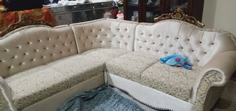 l shaped/corner sofa 6