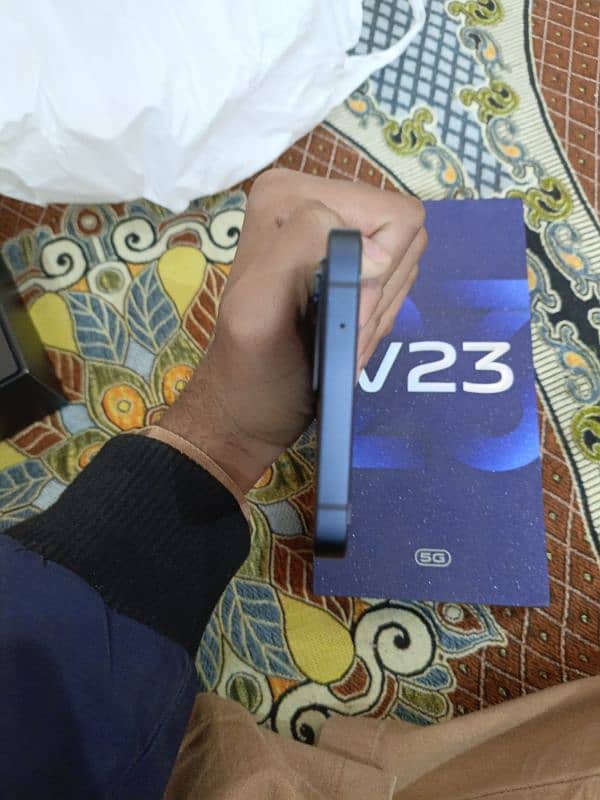 VIVO V23 2