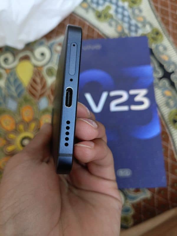 VIVO V23 3