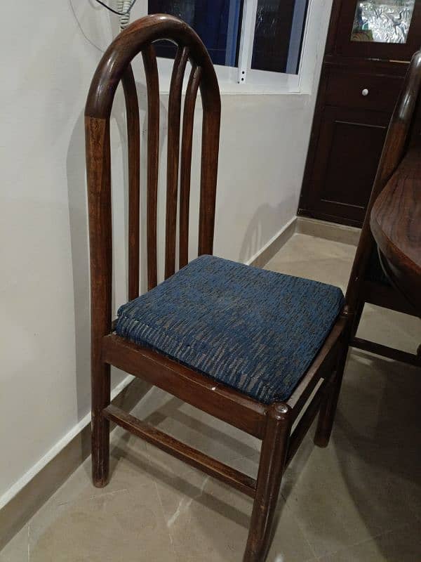 Dining table made of Solid wood 2