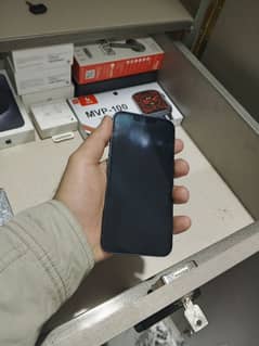 iPHONE 13 in warranty