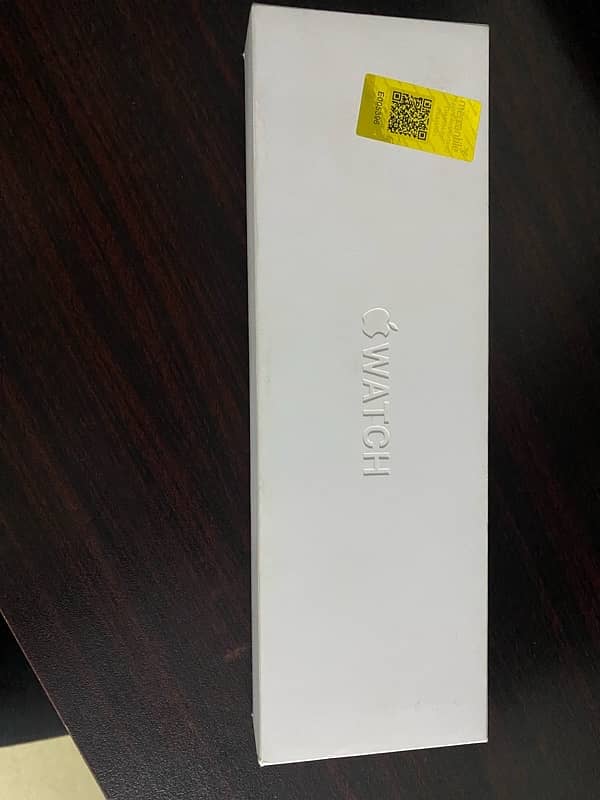 Apple Watch (SERIES 10) with Warranty 5