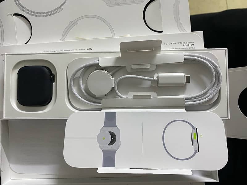 Apple Watch (SERIES 10) with Warranty 10