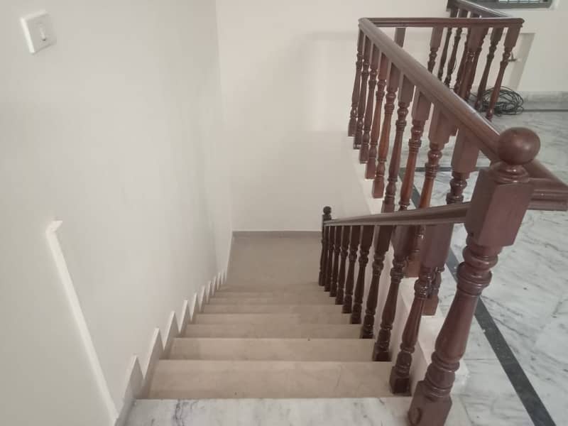 1 Kanal Beautiful Upper Portion House Available for Rent in X Block Phase 3 DHA Lahore 3