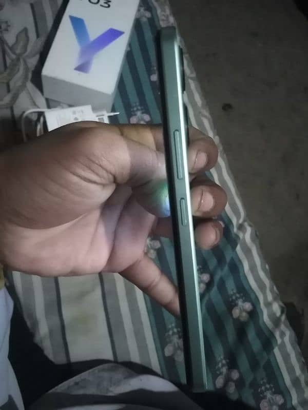 Title. 4+4=128me mobile ki new condition he 4