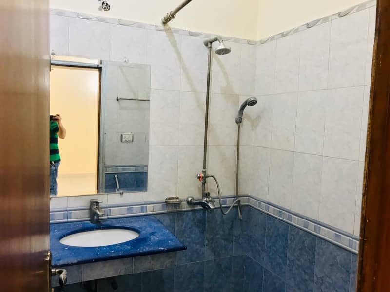 10 Marla Beautiful Full House for Rent in Hot Location in J Block Phase 1 DHA Lahore 24