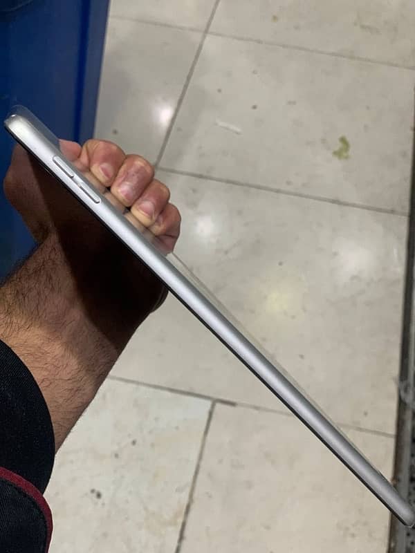 iPad 9th generation 6