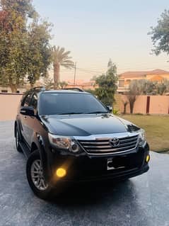 Toyota Fortuner V 2013