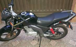 SUZUKI GSX-125 BLACK