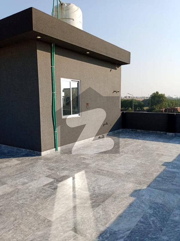 5 Marla House At Investor Rate Is Available For Sale in Platinum Block, Nearby Main Boulevard and Park in Park View City, Lahore 10