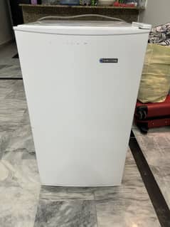 Mini EASTCOOL Room Fridge