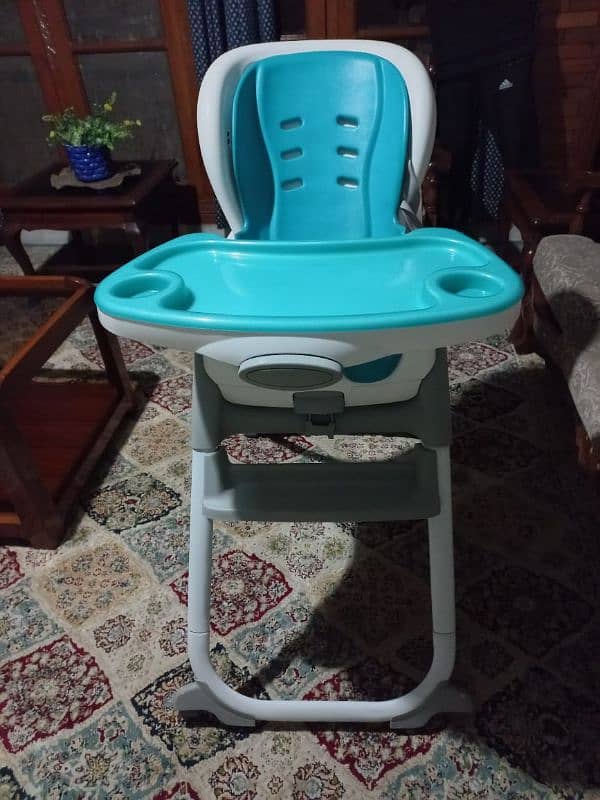 baby high chair for sale (Rarely used) 1