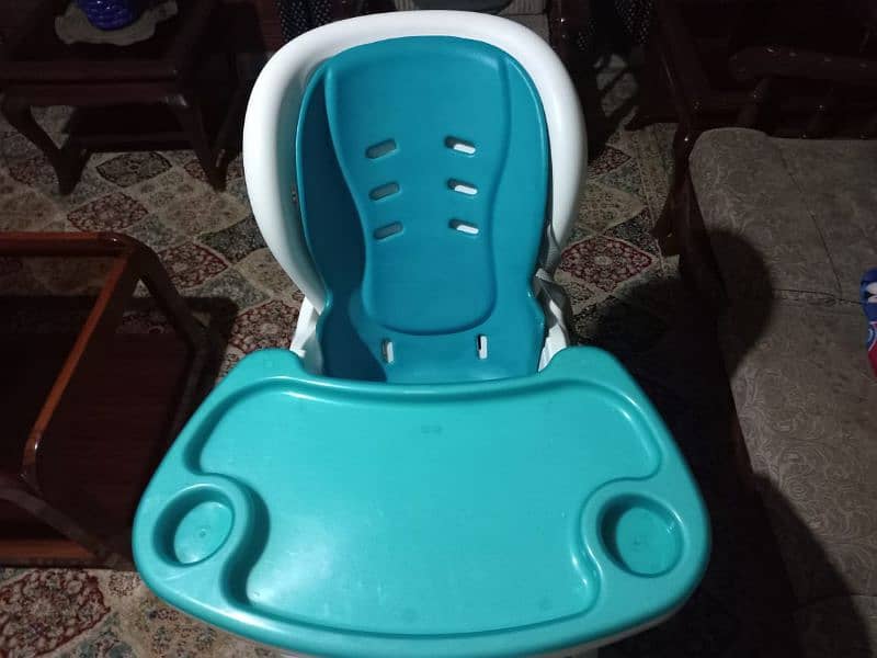 baby high chair for sale (Rarely used) 2