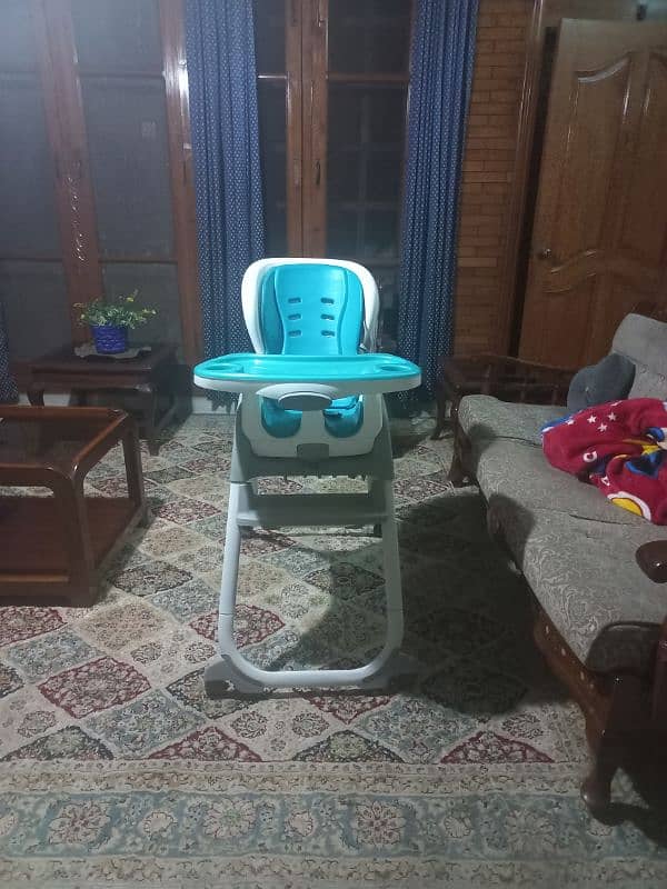 baby high chair for sale (Rarely used) 3