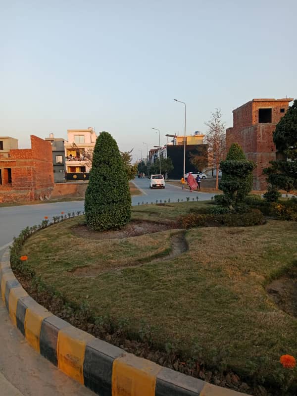 5 Marla Full Possession Paid And Transfer Free, Plot For Sale In Crystal Block Near 2nd Entrance, Main Boulevard and Park In Park View City Lahore 4