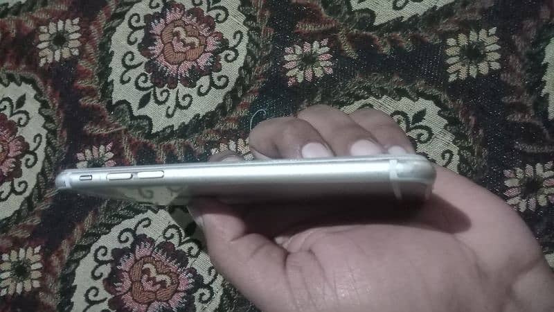 I phone 6   pta proved.    all ok  16 GB. only call.  03128584401 6