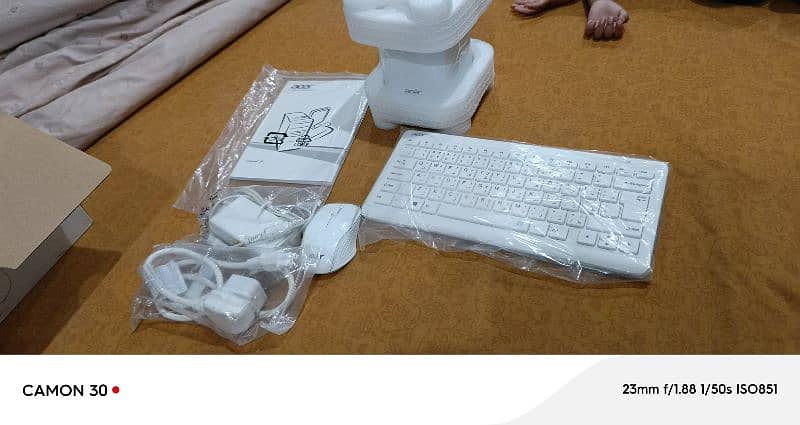 Acer Mini Pc Revo One RL85 2