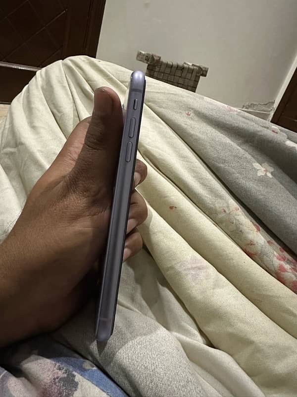 iPhone 11 non pta 0