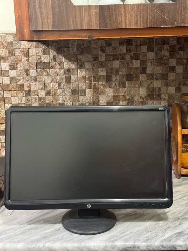 HP 1080P LCD 1