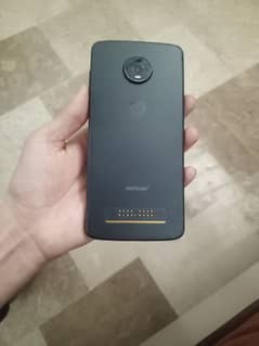 moto z4