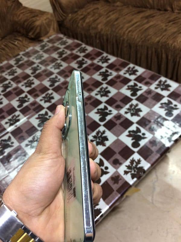 Infinix hot 40 i 8*8/128 3