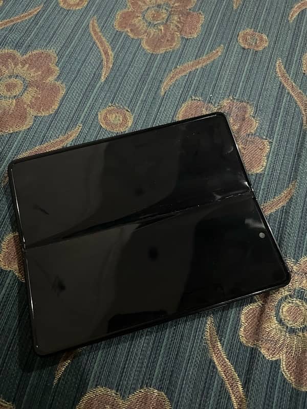 Samsung galaxy fold 3 1