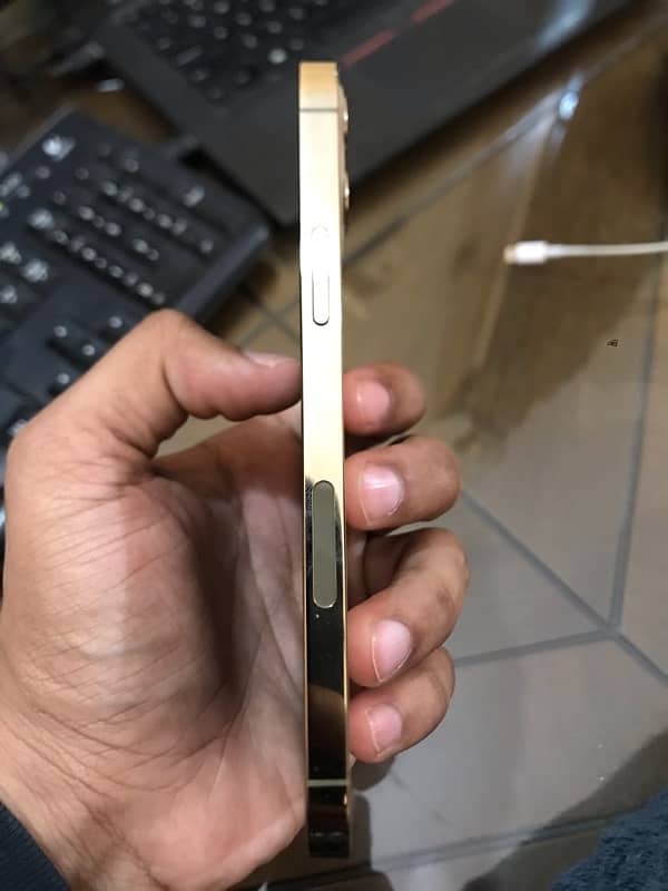 iphone 12 pro jv | 128gb | 10/10 | Gold Color 1