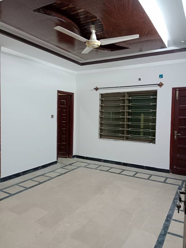 Upper Portion available for rent 5