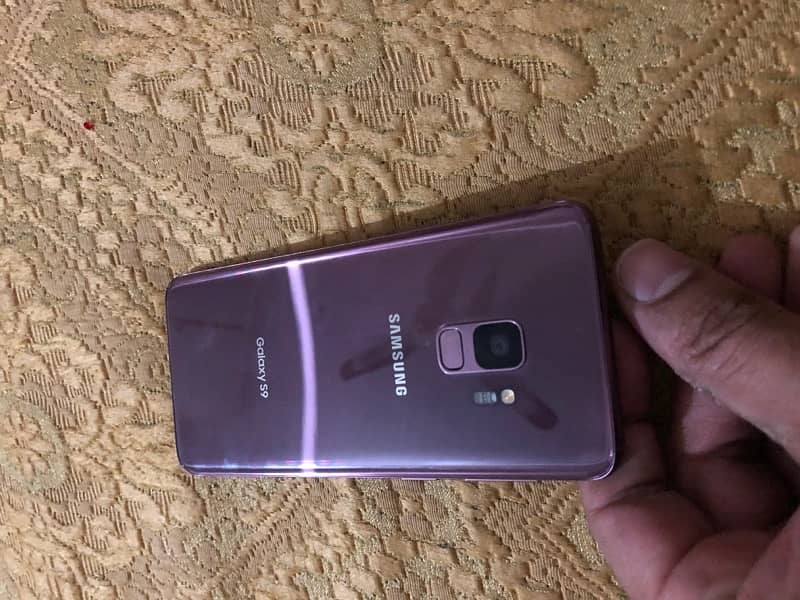 Samsung galaxy s9 4/64 full new hai bhr sy aya hai 4