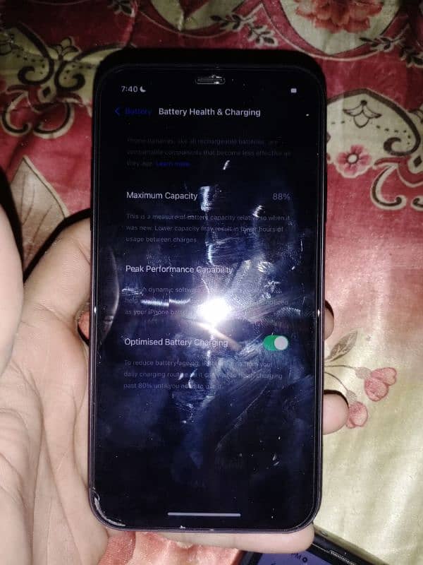 iphone 11 jv 64gb all okay Hey koi screech nai Hy only serious Byers 7