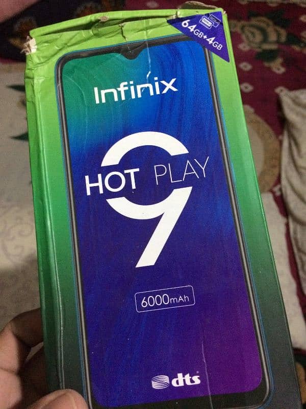 infinx hot 9 play 4+64 with box charge. 3