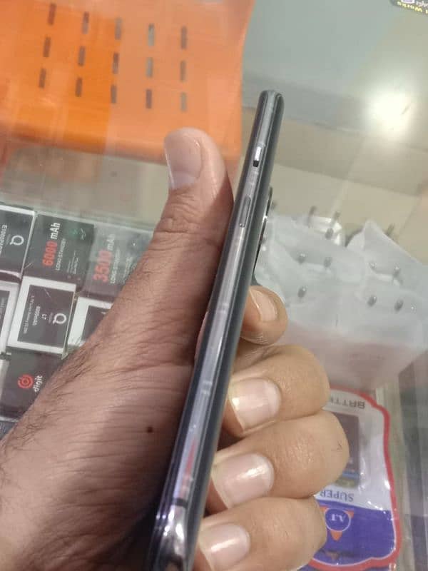 One Plus 7T 4