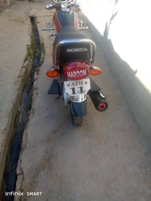 Honda 125 2021 model in excellent condition available for sale 3