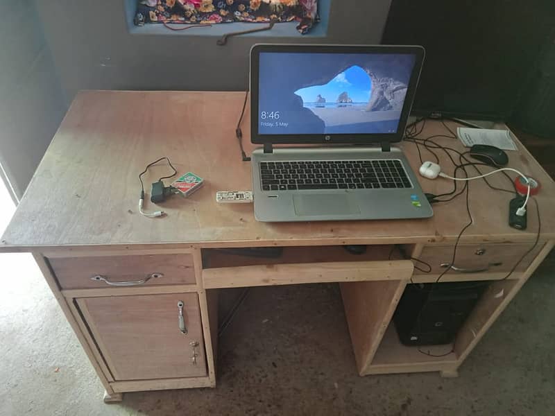 Office Computer Table4x2.5 foot 1