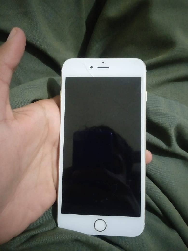 Apple iPhone 6 Plus 4