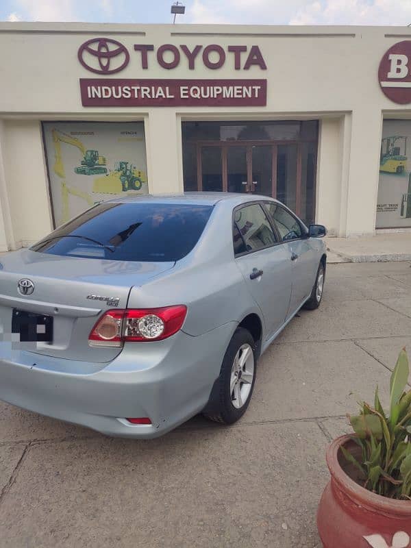 Toyota Corolla GLI 2013 6