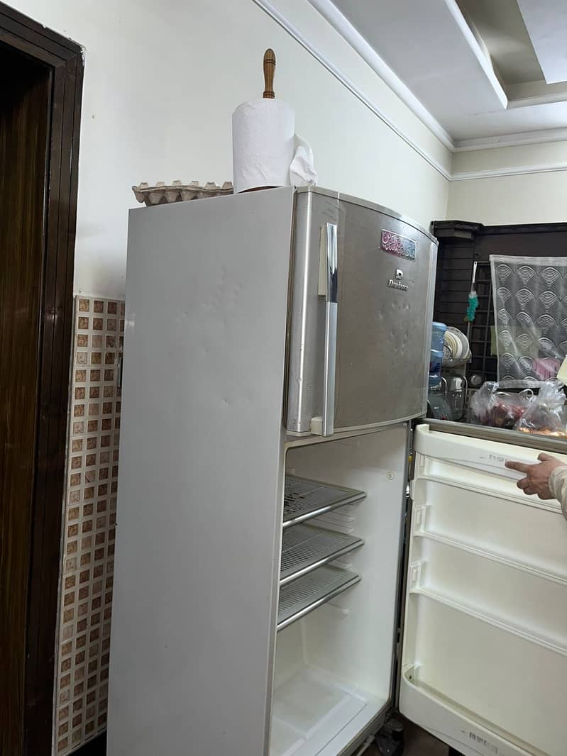 Dawlance Fridge, Refrigerator. Fridge used 3