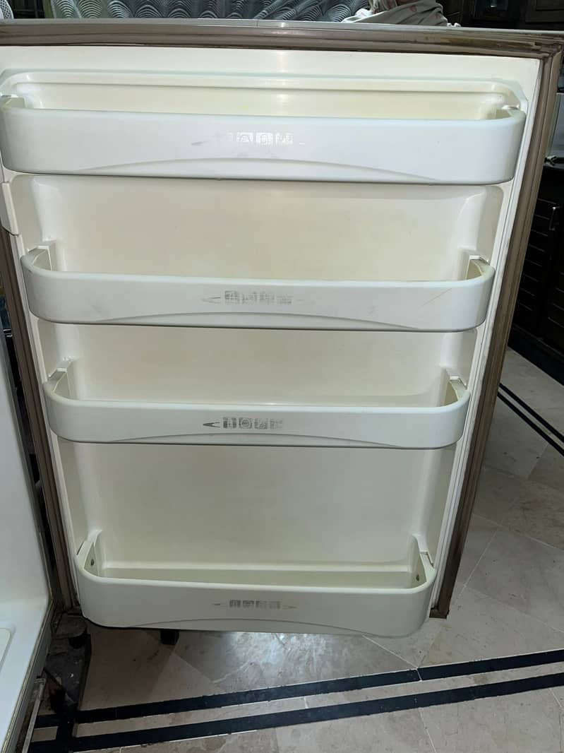 Dawlance Fridge, Refrigerator. Fridge used 4