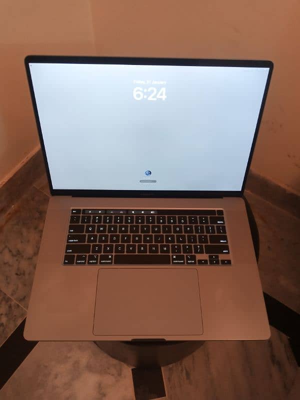 Apple Macbook Pro 2019 i9 16inch 4